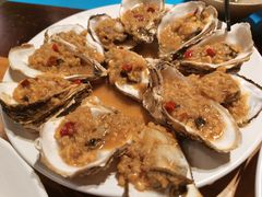 -臻鲜燕海鲜融合餐厅(金陵style店)