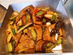 洋芋粑粑炒腊肉-莲花餐饮(高新店)