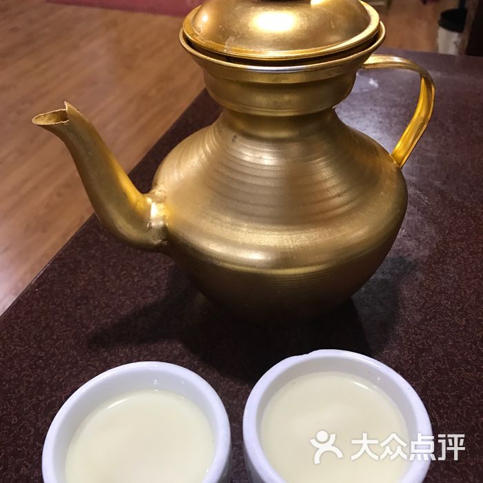橄榄树藏家牦牛火锅老馆酥油茶图片