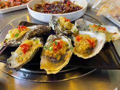 碳烤生蚝-龙巢盱眙龙虾·鸡煲·烧烤宵夜(坪洲店)