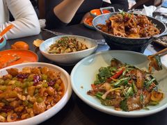 -川流不息·地道川菜·小龙虾(松东路店)