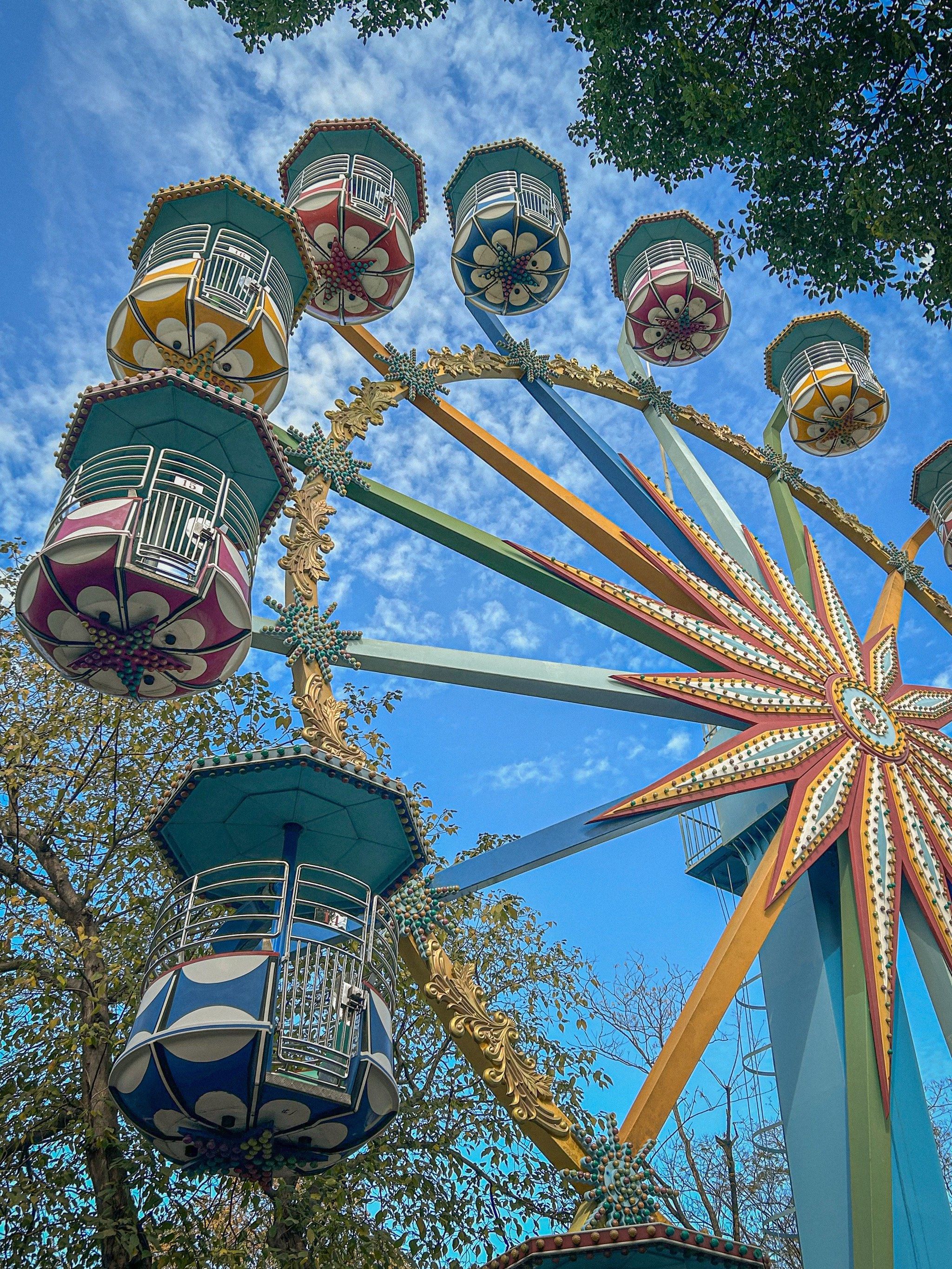 西湖边4r摩天轮🎡北山街迪士尼浪漫至极
