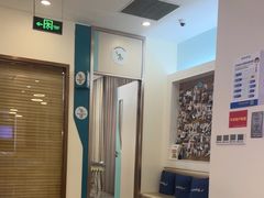 -维乐口腔(美维云门诊陆家嘴店)