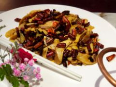 -蔼若春.传承三十年云南菜(金碧公园店)