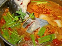 -野山舂·贵州现舂酸汤牛肉(民生路店)