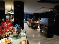 -唐拉雅秀酒店-西锦汇空中BBQ·思创餐厅
