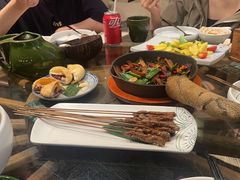 -云海肴·汽锅鸡·云南菜(天山百盛优客店)