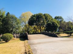 操场-浙江越秀外国语学院