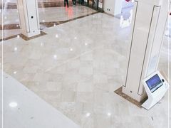 -鸿通城购物中心