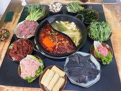 -重庆故事姊妹老火锅(财经学院店)