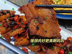 -刘姐啤酒鱼民族演艺餐厅(西街总店)
