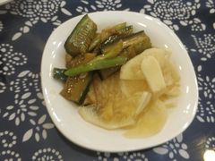 -八两八金·莱芜特色炒鸡(市南漳浦路店)