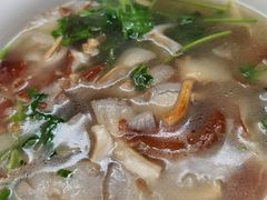 -蔼若春.传承三十年云南菜(金碧公园店)