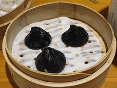 黑松露小笼包-乐忻皇朝(上海中心大厦店)