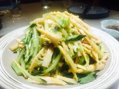 -猪八戒小酒馆(珑瑞小区店)