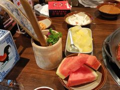 -萍姐火锅·公路夜市(武汉首店)