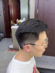 -藤野造型烫发染发