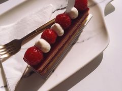 -UNI UNI(环亚凯瑟琳店)