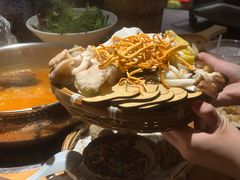 -黔诚多彩火锅(甲秀楼店)