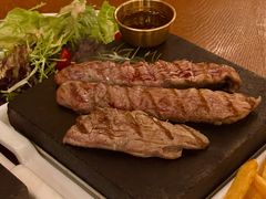 自主火山岩石烤羔羊里脊肉-Entrecôte 法国牛扒馆(保利·时光里店)