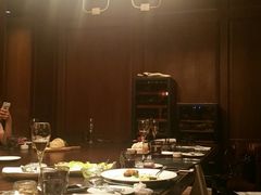 -恰餐厅及酒吧 CHAR Bar & Grill (北京丽都皇冠假日店)
