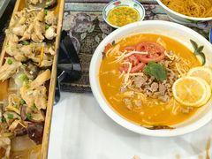 -刘姐啤酒鱼民族演艺餐厅(西街总店)