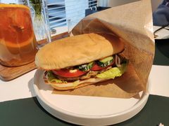 -露露家咖啡店
