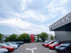 -TESLA 特斯拉(上海太古汇体验店)