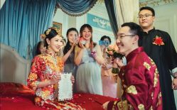点击看大图 -LOVE SHINE婚纱·红鼎庄龙凤褂·妈妈装定制