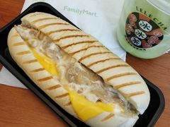 -全家便利店(愚园店)