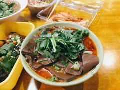 -八一路好吃街(雨田商务大厦店)