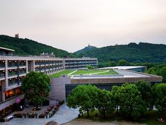 -上海佘山世茂艾美酒店