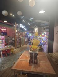 -卡通尼乐园(新达汇三林店)