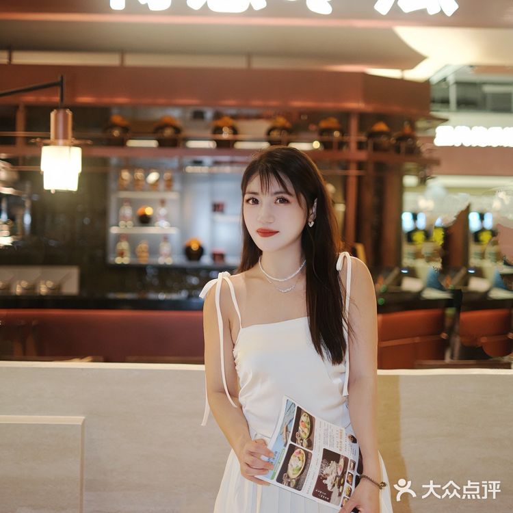 在深圳吃到鱼生界的南波万 就在后海……