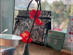 -蜜桃餐厅·伴山(湖滨商业街店)