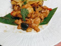 -雀舞云南菜(天津天河城购物中心店)
