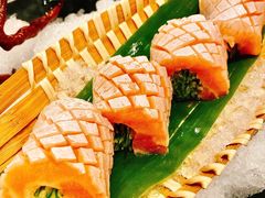 三文鱼腩刺身-吉兆手握寿司(车公庙店)