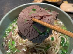 -臻老板牛肉面(光华路SOHO店)