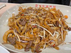 干炒牛肉河粉-百家鸡味馆(清泰店)