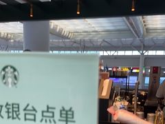 -星巴克(上海虹桥站2A检票口)