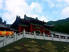 -九鼎铁刹山风景区