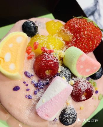 自制舒芙蕾 工具：打蛋器，器皿，淀粉鸡蛋六个