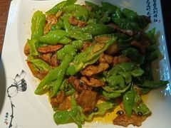 湘味小炒肉-悦硒楼·新派恩施菜