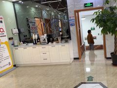-茂菊口腔连锁(浦东南路店)