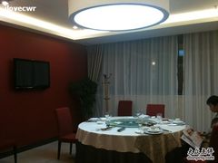 -御满江海鲜酒家(洛溪新城店)