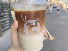 桃桃燕麦拿铁-瑞幸咖啡(万恒大厦店)