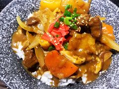 牛肉咖喱饭-虎焱炭火烧肉