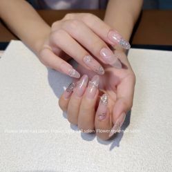 -花系美·美甲美睫精品店