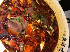 -江渔儿酸菜鱼(港湾1号店)