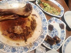 -老天桥酱肉烧饼夹肘子(天桥店)